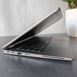 Laptop Dell Latitude 5330 i7 2.7 1265U 16GB RAM 256SSD 1920x1080